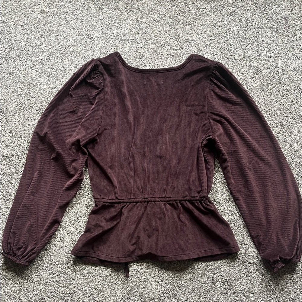 Madewell Wrap Front Long Sleeve Peplum Top in Deep Plum - Picture 3 of 8